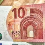 Курс Евро прогноз и график на 3 августа 2022