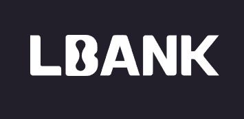 Lbank биржа криптовалют: отзывы инвесторов и детальный разбор платформы для трейдинга Lbank - биржа, которая дает пользователям доступ к фьючерсной и спотовой торговле криптой. Заявлено более 400 пар, в том числе доступны дополнительные виды заработка. Но в сети имеют неоднозначную оценку от клиентов, сам сайт настораживает. Лбанк: анализ инвестиционной платформы Домен Lbank.com существует с 1995 года, но контора купила его на аукционе. Отзывы о ней появились только в 2017 году. Ранее о компании ничего не было известно. Официальный сайт Lbank биржи криптовалют имеет большую посещаемость. С декабря количество пользователей выросло в 4 раза - с 60 до 250 тысяч. Этому способствует закупка рекламы у почти 270 партнеров, а также массовые рассылки спама во всех доступных мессенджерах, социальных сетях и даже по email, не гнушаются и холодными звонками. Биржа Лбанк указывает принадлежность сразу к трем юрисдикциям - США, Италия и Канада. Первые две лицензии оказались рандомным набором букв и цифр. В Канаде компания была обнаружена, но это совсем другая организация, осуществляющая деятельность обменника, а к бирже она отношения не имеет. Банк России в реестр контору не вносил. Поэтому на территории РФ предоставлять услуги на законных основания Лбанк не может. Кто является учредителем фирмы, остается загадкой.  В контактной информации не пожелали оставить ни телефонов, ни адресов. Найти местонахождение конторы невозможно еще и потому, что в документах указаны разные координаты. Проверка показала, что нигде из данных мест биржа не работает, адреса принадлежат другим организациям. Криптобиржа Л банк предлагает общаться исключительно эпистолярным жанром через службу поддержки, которая, по словам клиентов, может игнорировать письма неделями. Сервис, собирающий данные обо всех биржах, coinmarketcap не нашел конторы. То есть у L bank биржи отсутствуют поставщики ликвидности, нулевые объемы торгов. Пользователь видит в личном кабинете изменяющиеся котировки и баланс, которыми мошенники управляют с помощью специального программного обеспечения. Это позволяет им своевременно сливать капитал инвестора, чтобы не давать возможности вывести средства. К тому же транзакции, которые якобы отправлены с биржи на сторонние кошельки, неожиданным образом зависают, а на деле не отображаются в блокчейне, что подтверждает отсутствие подключения к рынку. Для пользователей приготовлен стандартный набор биржевых услуг, которые можно найти на всех топовых платформах: торговля на спотовом рынке, маржинальные и фьючерсные сделки; боты, с помощью которых можно получать пассивный доход, настраивая их самостоятельно; создание, продажа и покупка NFT; можно купить и положить монеты в стейкинг под большие проценты; если у пользователя есть своя аудитория, он может стать амбассадором и получить выгодные условия сотрудничества; для пассивного дохода рекомендуется развивать реферальную сеть; можно принять участие в голосовании за предстоящий листинг, если монета, которую выбрал пользователь, победит, то ему начислят бонусы в этих токенах; покупка валюты на P2P маркетплейсе; конкурсы для трейдеров и бонусы за пополнение счета. Также есть бесплатные учебные материалы в Академии биржи.  Отзывы о бирже криптовалют Lbank  Отзывов о Lbank очень много. С 2017 года накопилось много положительных, в том числе заказных обзоров и статей. Но в них нет ни слова правды, даже условия работы приукрашены. А вот негатив от пострадавших красноречиво повествует о способах развода: контора блокирует возможность управления счетом, то есть на балансе средства есть, а совершить с ними какие-либо операции пользователь не может; манипуляции рыночными котировками и ордерами приводят к сливу депозита, как минимум сделки из прибыльных становятся убыточными; аккаунт пользователя может быть в любой момент заблокирован без объяснений со стороны представителей биржи, на запросы техническая поддержка не отвечает, проблему решать никто не будет. Среди наиболее частых проблем указывают и отсутствие смс кодов для вывода средств. В результате таких запросов мобильный оператор блокирует номер, на который отправляются сообщения, с формулировкой “ненадежный сайт”. Стоит ли сотрудничать с конторой Lbank  Сайт клонирован с топовых бирж, информация надергана хаотично, перевод выполнен коряво. Документов никаких нет, адреса указаны неверные, телефон отсутствует. Ни в одной из указанных стран компания не имеет статуса финансовой организации и лицензии. Ведут агрессивную рекламную компанию, но услуг не оказывают, банально присваивая деньги пользователей. Типичный мошенник, о котором уже много негативных отзывов. Сотрудничество с Lbank ведет к потере всего капитала, это скам проект.