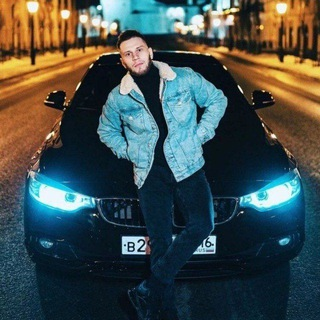 Виктор Комаров