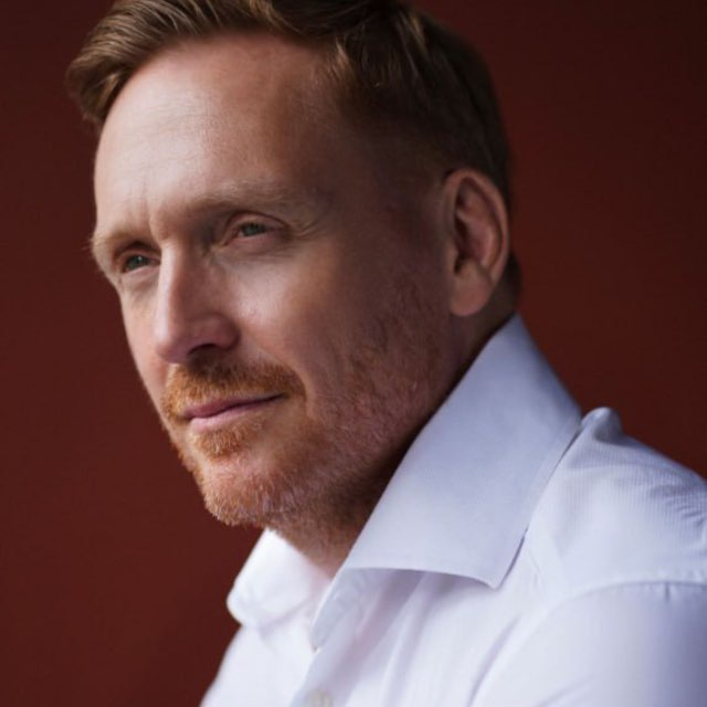 Александр Северинов