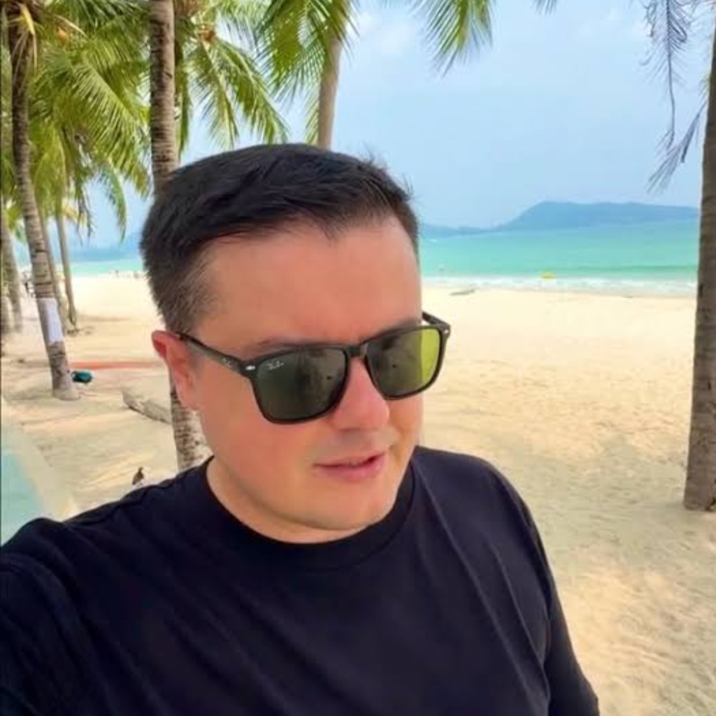 Артем Печенихин